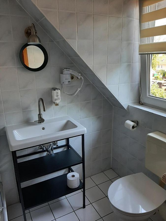 Garni Am Fliederberg Hotell Schwerin  Exteriör bild